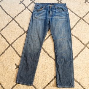 Lucky Brand 329 Classic Straight Jeans